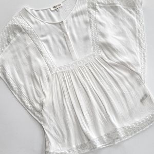 Two by Vince Camuto White Lace Detail Top